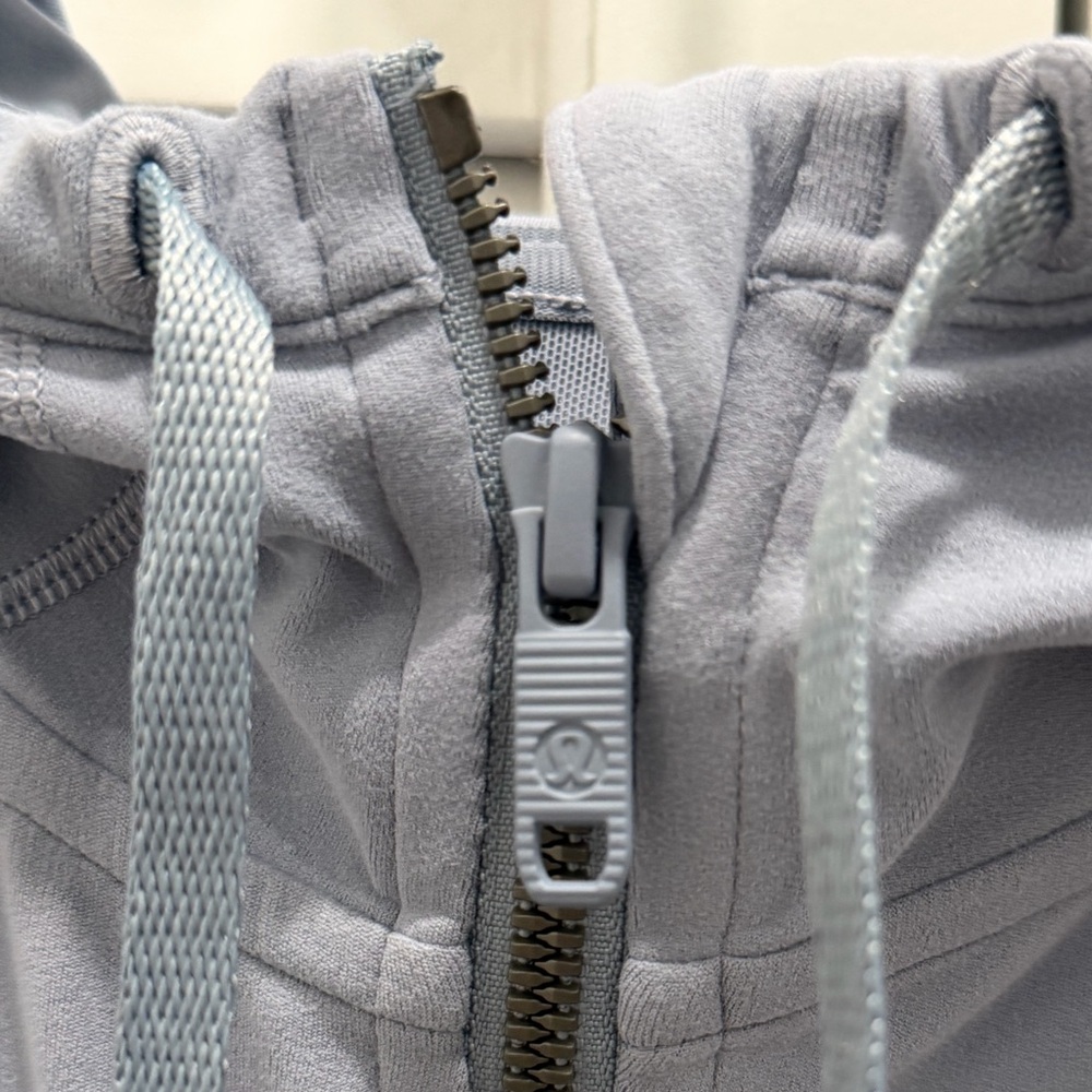 Lululemon Hooded Define Jacket *Nulu (Size 4) - Picture 8 of 11